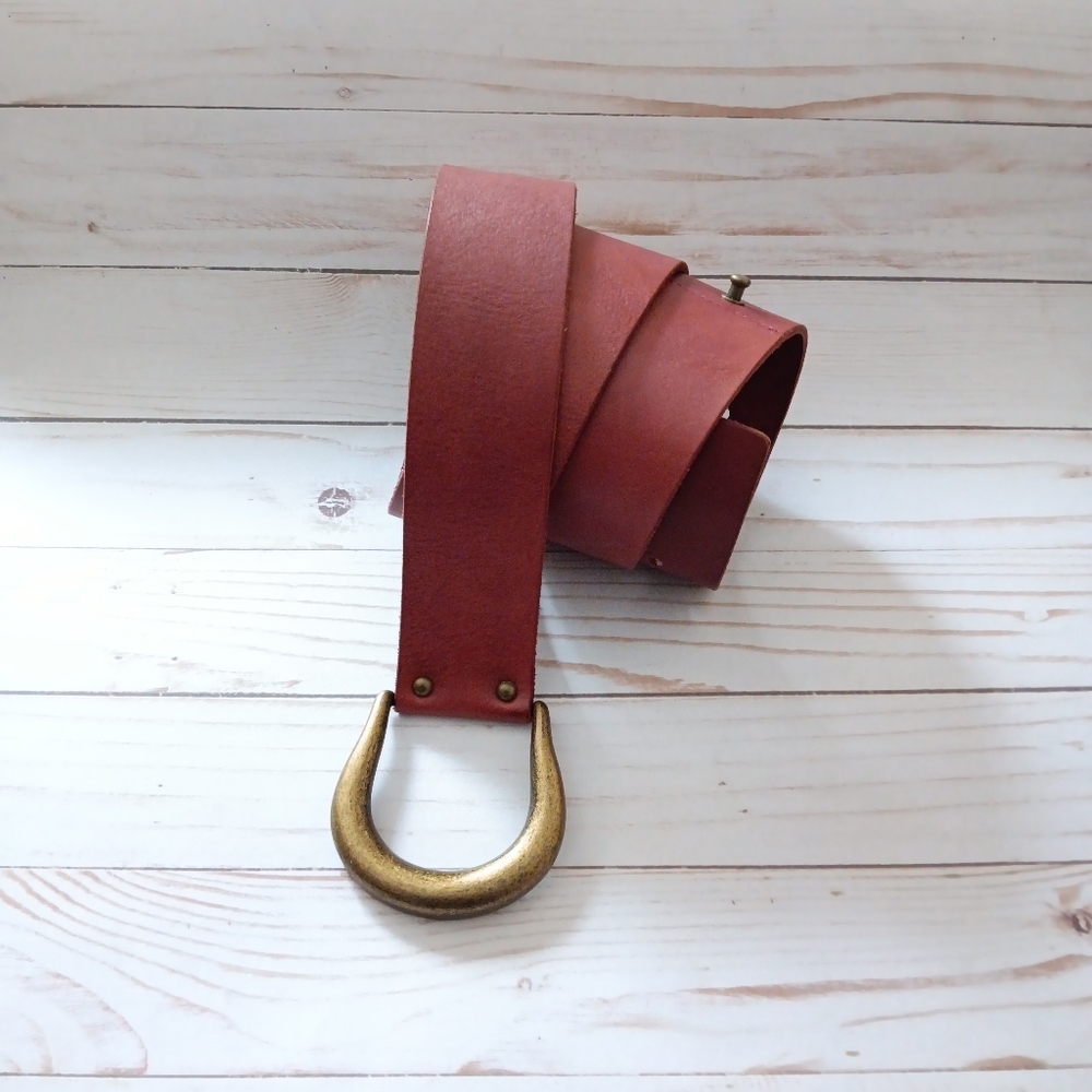 GAP Burgundy Leather Belt Brass Tone Buckle Women's Large - Picture 2 of 10